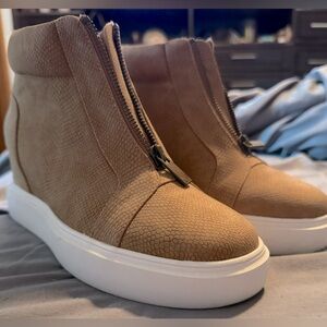 Size 8 Mix no 6 Wedge Heel Tan Color